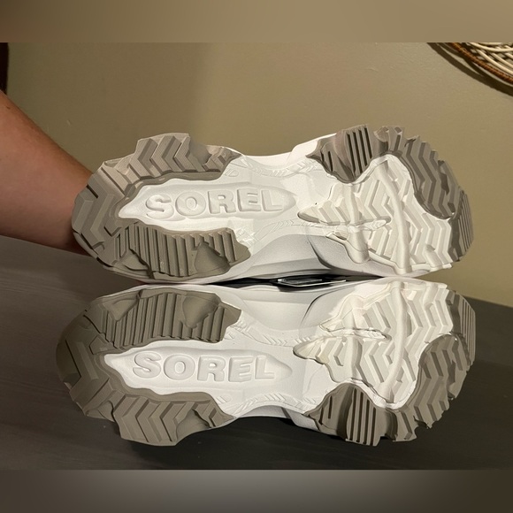 Sorel Kinetic Breakthru Caribou Sneaker Boots NEW - Picture 8 of 8